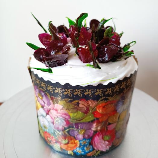 Easter babka with pistachios