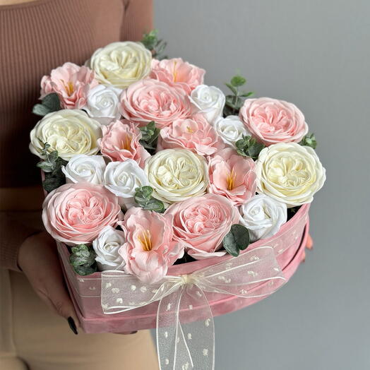 Сердце с цветами из мыла «Розовые Лепестки»