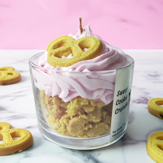 Sweet cookie crumble candle
