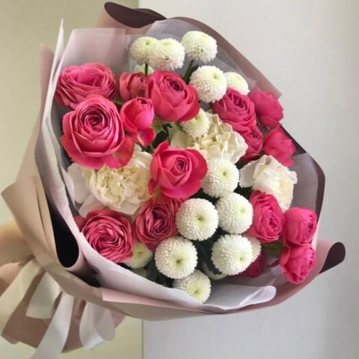 Mix róż, chryzantem, goździków