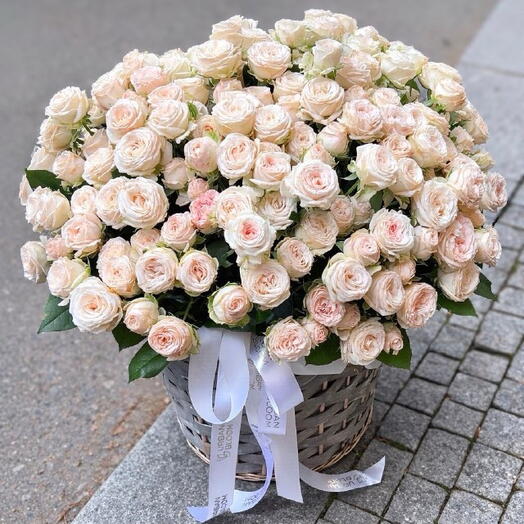 Basket of 51 spray roses