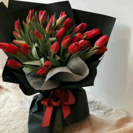 TULIPS RED 50