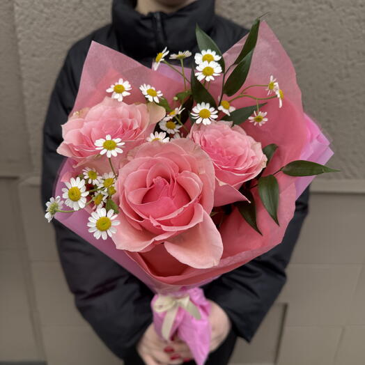 Bouquet with 3 roses tango