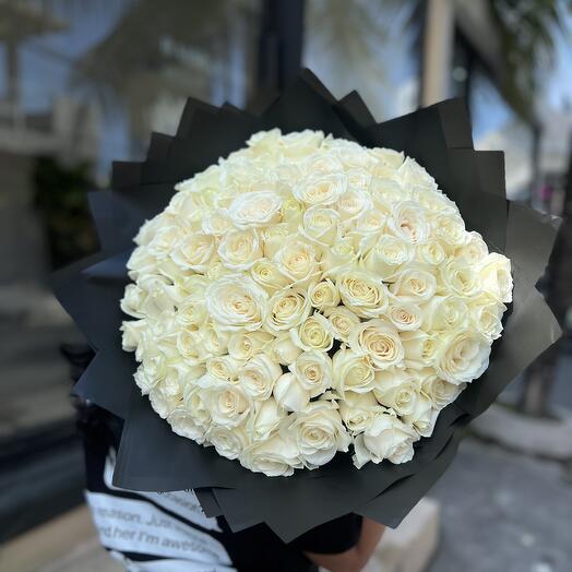 101 white roses bouquet
