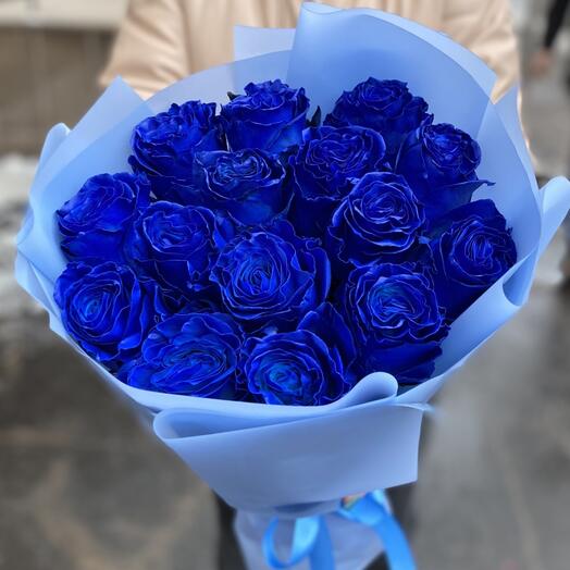 15 роз синих