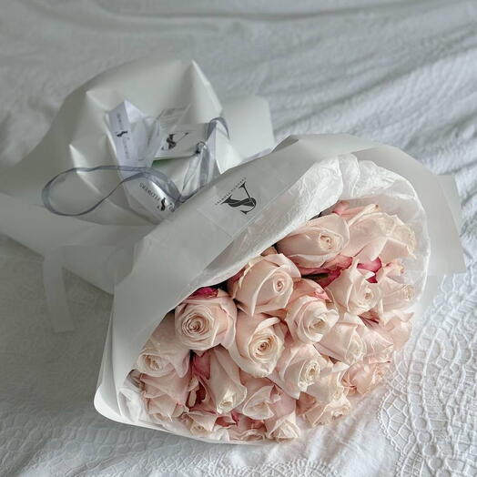 23 Pink Roses Bouquet