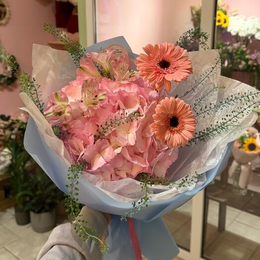Pink bouquet with hydrangea