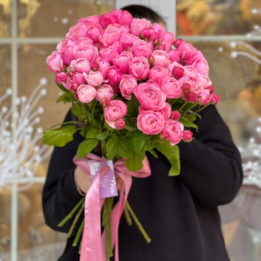Букет из 19 пионовидных роз - "Woman Queen"