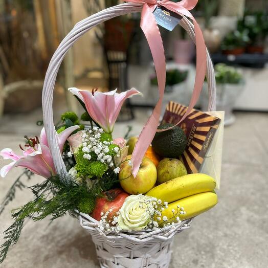 Sweet basket