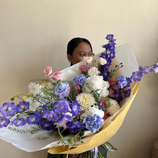 Big Garden bouqet whit delfinium and peony