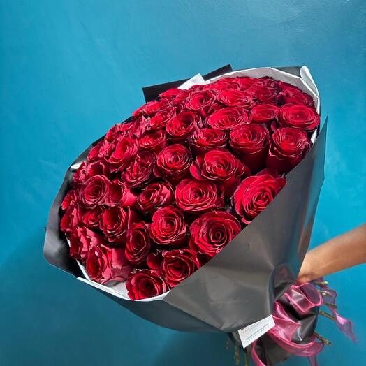 51 roses in black paper