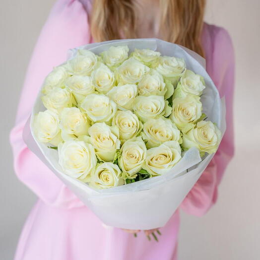 25 белых роз