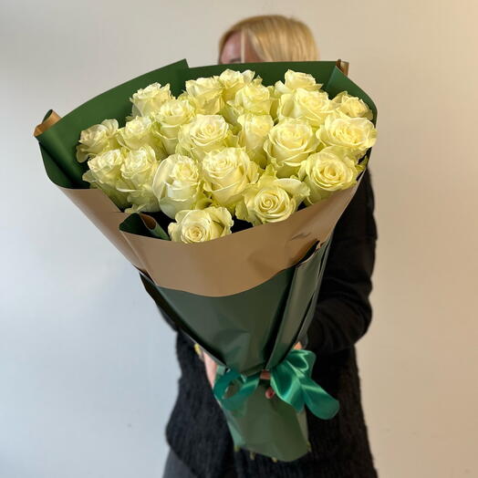 Bukiet białych roż