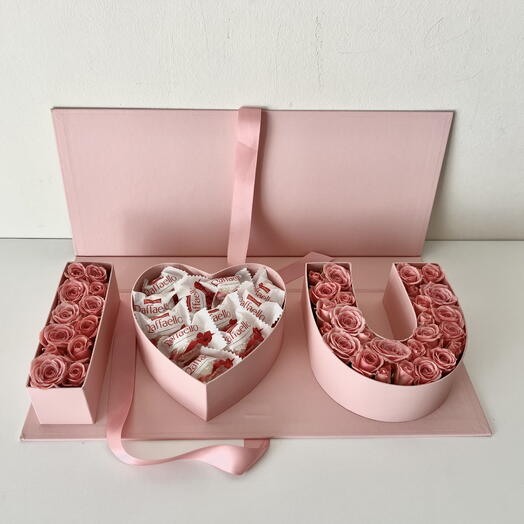 Pink I Love You roses and Rafaello