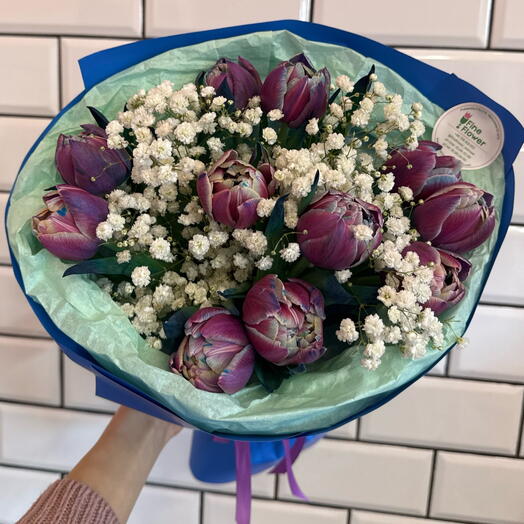 Bouquet of blue tulips