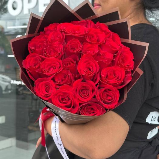 25 Sexy red roses