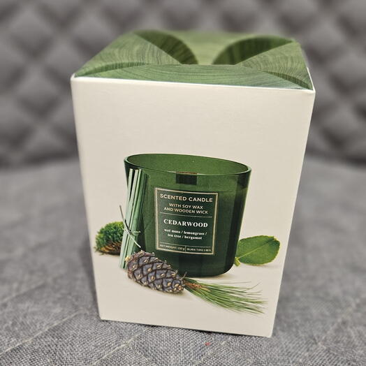 Scented candle cedarwood