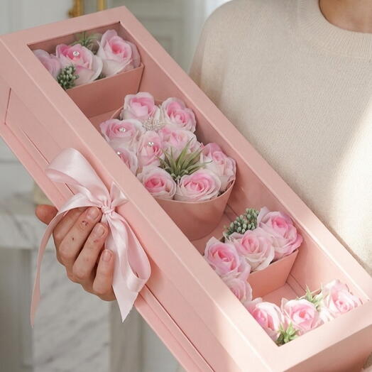 Pink rose Elegant Box of 19 Pink Roses – A Perfect Gift