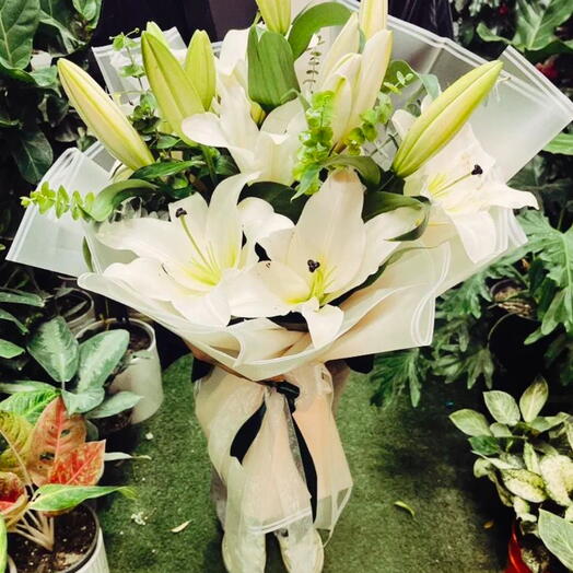 Hues of Enchantment Lily Bouquet