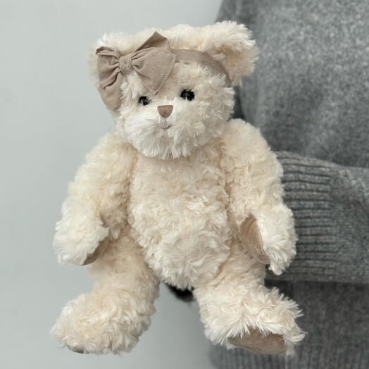Bukowski teddy bear girl white