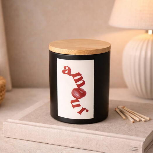 AMOUR Soy candle – Vanilla   Sandalwood, 200 ml, wooden wick