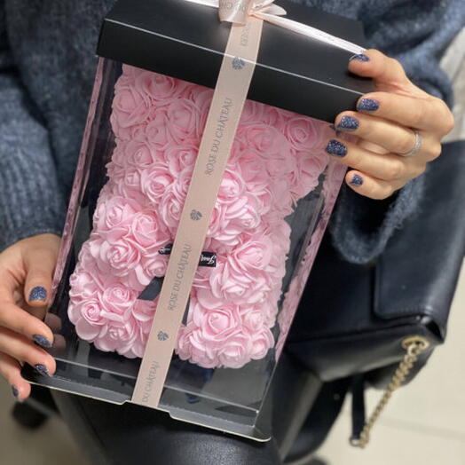 Rosa Teddybär aus Schaumrosen