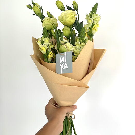 Mini bouquets for corporate orders