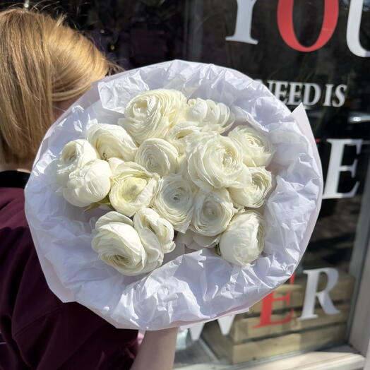 20 white ranunculus bouquet