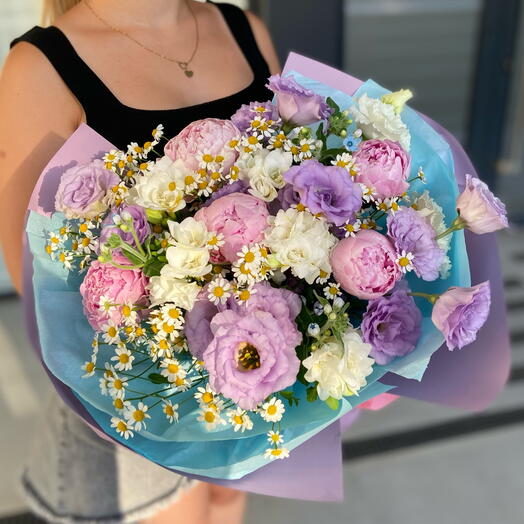 Яркий сборный букет «Адель»