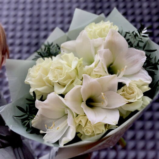 Lasted kroonlehtedel