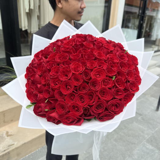 Bouquet 101 Red Rose Semi Holland