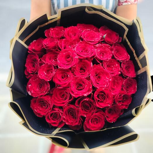 31 red roses