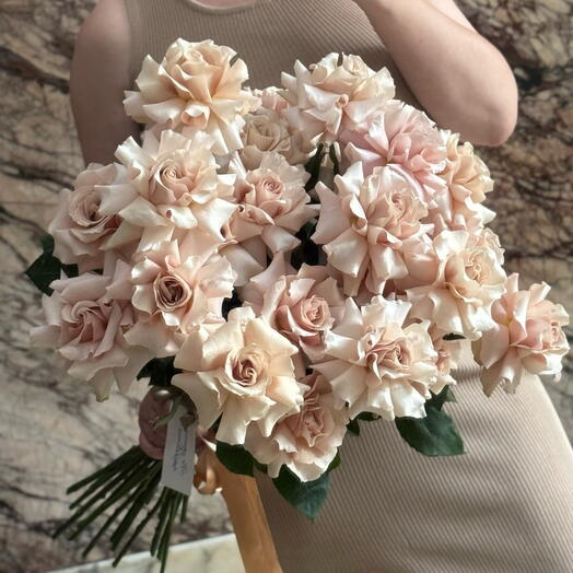 Ramo con 23 rosas Quicksand