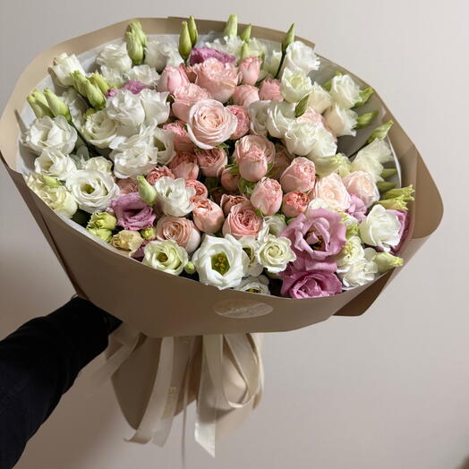 Eustoma mit Bushrose