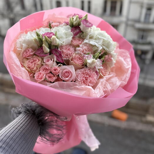 Be Mein – Luxury Romantic Flower Arrangement🎀