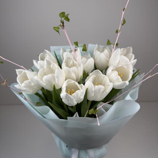 Tulips Bouquet Polar Lights