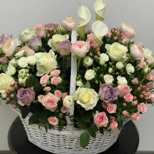 Кошик з квітами