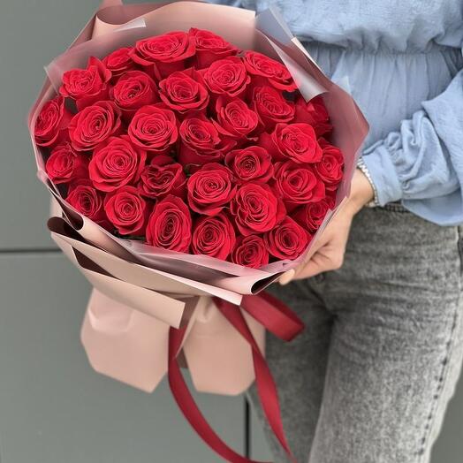31 red roses