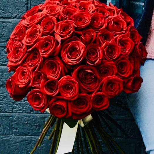 101 RED ROSES SHORT STEM