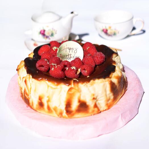 BASQUE BURNT CHEESECAKE