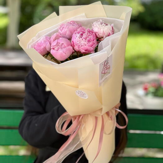 Букет пионов