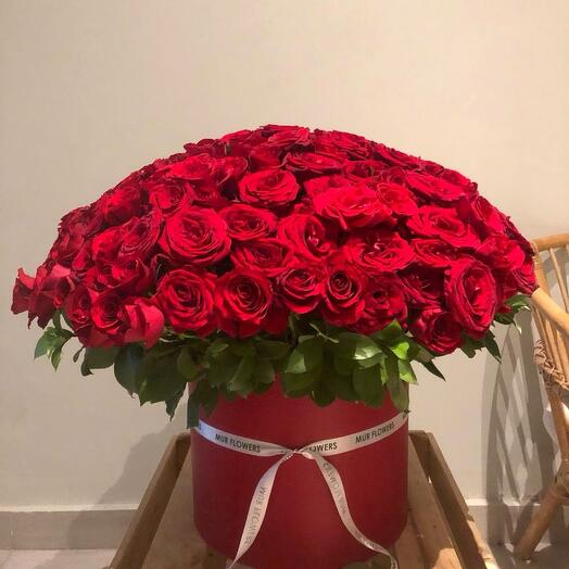 201 red roses