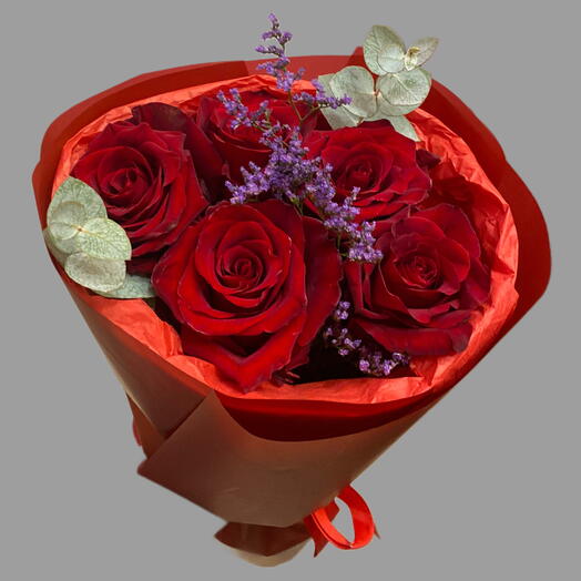 5 rosas con complementos