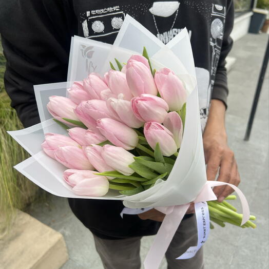 Mono 20 Pink Dynasty Tulips Bouquet