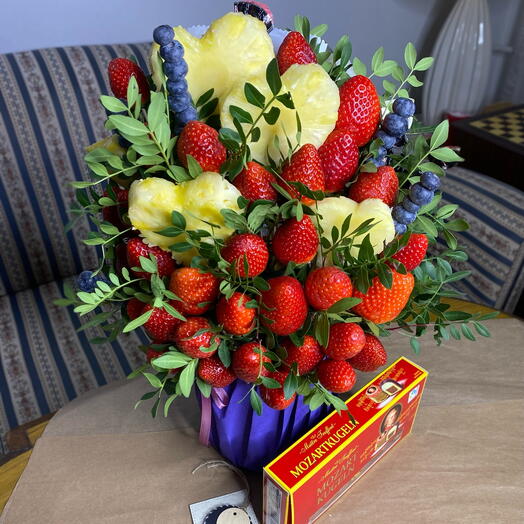 Strawberry and ananas