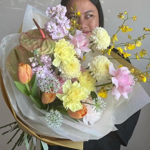 Yellow and pink bouquet