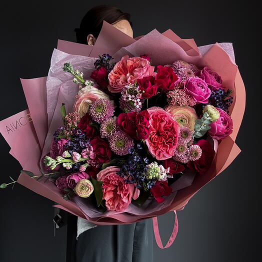 Hot pink spring Mix (peony roses, mums, ranunculus)