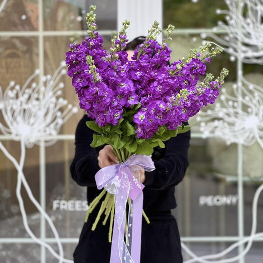 Букет фиолетовых маттиол - "Nuage Violet"