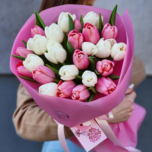 Bouquet of 25 tulips 🩷