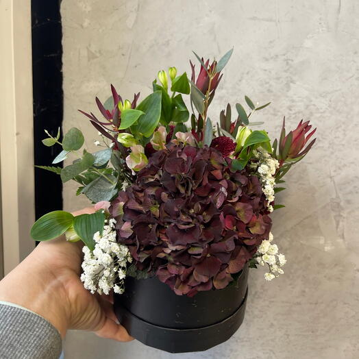 Flowers in a box morka farg